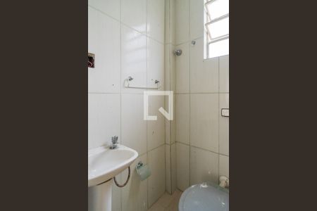 Banheiro de apartamento à venda com 1 quarto, 29m² em Centro Histórico, Porto Alegre