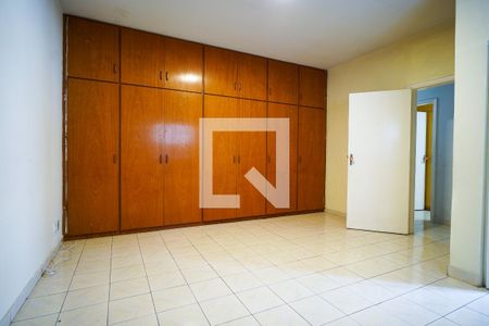 Suíte de casa para alugar com 3 quartos, 150m² em Jardim Santa Rosália, Sorocaba