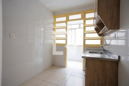 Cozinha de apartamento à venda com 2 quartos, 64m² em Higienópolis, Porto Alegre