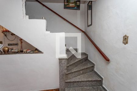 Escada  de casa à venda com 4 quartos, 172m² em Centro, Diadema
