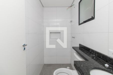 Banheiro de apartamento para alugar com 2 quartos, 42m² em Parque Boturussu, São Paulo