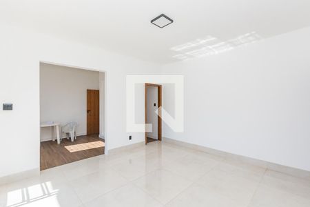 Sala de casa à venda com 3 quartos, 360m² em João Pinheiro, Belo Horizonte