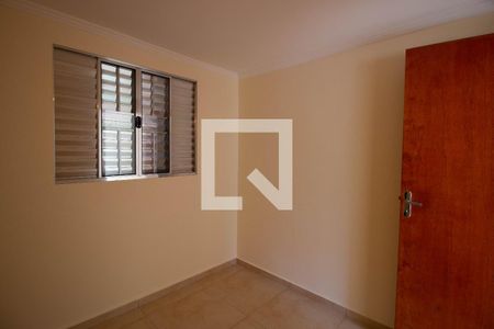 Quarto 1 de apartamento à venda com 3 quartos, 60m² em Itaquera, São Paulo