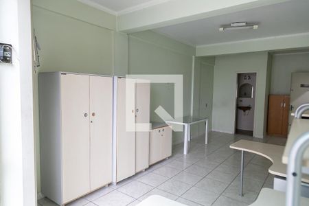 Cozinha de kitnet/studio para alugar com 0 quarto, 30m² em Azenha, Porto Alegre