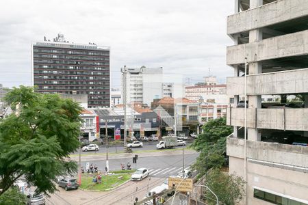 Vista da Sala de kitnet/studio para alugar com 0 quarto, 30m² em Azenha, Porto Alegre