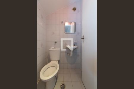 Lavabo de casa para alugar com 3 quartos, 140m² em Vila do Encontro, São Paulo