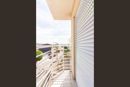 Sacada de casa à venda com 4 quartos, 151m² em Jardim das Flores, Osasco