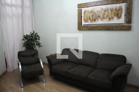 Sala de apartamento à venda com 2 quartos, 84m² em Eldorado, Contagem