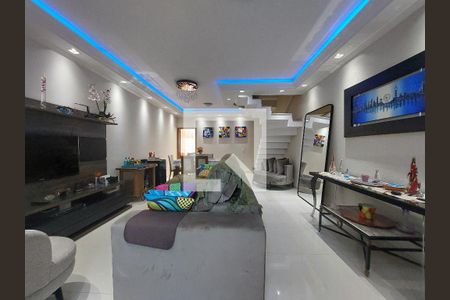 Sala de casa de condomínio para alugar com 4 quartos, 300m² em Jardim Prudência, São Paulo