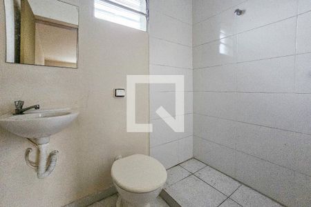 Banheiro de casa para alugar com 1 quarto, 30m² em Vila Santo Antônio, Guarujá