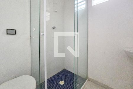 Banheiro de casa para alugar com 1 quarto, 30m² em Vila Santo Antônio, Guarujá