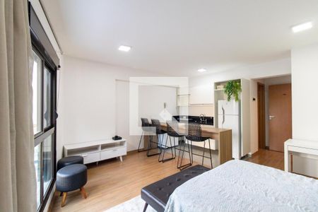 Sala/Quarto de apartamento para alugar com 1 quarto, 27m² em Água Verde, Curitiba