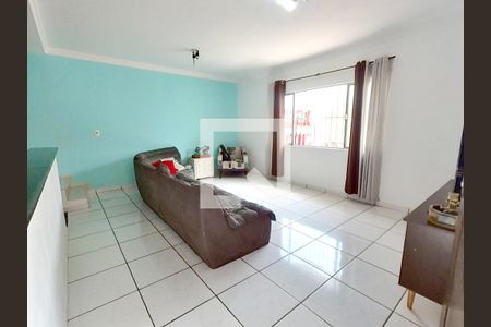 Sala de casa para alugar com 2 quartos, 180m² em Vila Nina, São Paulo