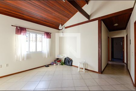 Sala de casa à venda com 4 quartos, 179m² em Maceio, Niterói