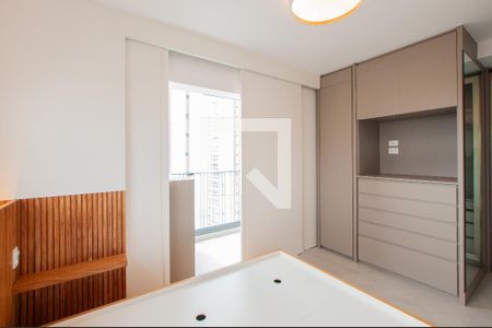 Suíte de apartamento para alugar com 2 quartos, 92m² em Pinheiros, São Paulo