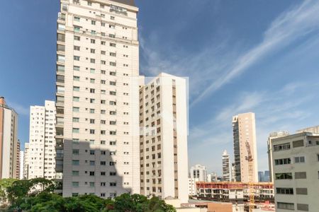 Quarto 1 de apartamento para alugar com 2 quartos, 70m² em Vila Nova Conceição, São Paulo