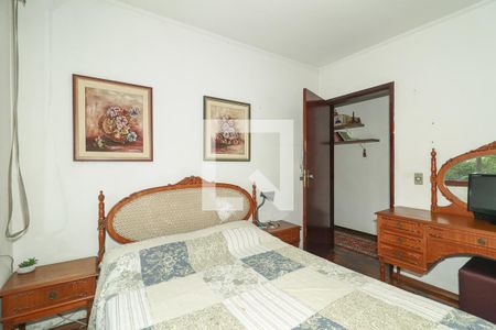 Quarto de apartamento à venda com 2 quartos, 82m² em Vila Ipiranga, Porto Alegre