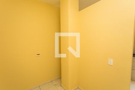 quarto 1 de casa para alugar com 2 quartos, 54m² em Jardim Mitsutani, São Paulo