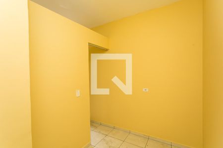 quarto 1 de casa para alugar com 2 quartos, 54m² em Jardim Mitsutani, São Paulo