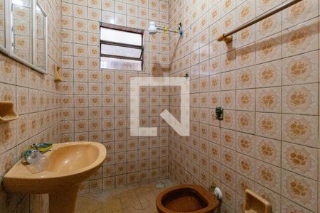 Banheiro de casa para alugar com 1 quarto, 30m² em Quitaúna, Osasco