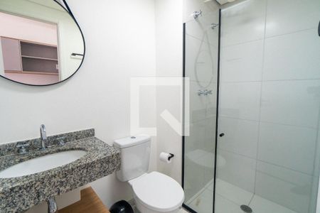 Banheiro de kitnet/studio para alugar com 1 quarto, 25m² em Vila Clementino, São Paulo