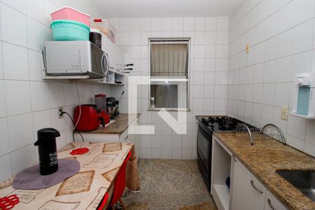 Cozinha de apartamento à venda com 4 quartos, 110m² em Sagrada Família, Belo Horizonte