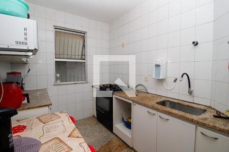 Cozinha de apartamento à venda com 4 quartos, 94m² em Sagrada Família, Belo Horizonte