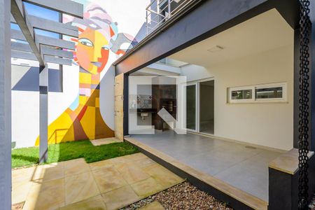 Casa de condomínio à venda com 150m², 2 quartos e 2 vagas Casa de condomínio à venda com 150m², 2 quartos e 2 vagasQuintal