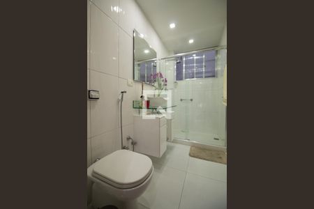 Banheiro social de apartamento para alugar com 1 quarto, 45m² em Copacabana, Rio de Janeiro