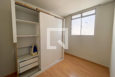 Quarto 1 de apartamento para alugar com 3 quartos, 63m² em Camargos, Belo Horizonte