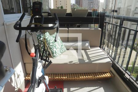 Sacada de apartamento à venda com 2 quartos, 65m² em Vila da Saúde, São Paulo