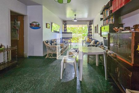 Sala de apartamento para alugar com 4 quartos, 120m² em Jardim Vitória, Guarujá