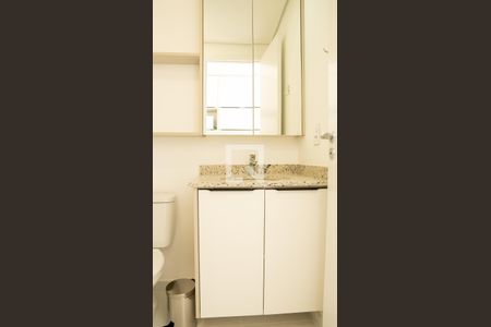 Banheiro de kitnet/studio para alugar com 1 quarto, 16m² em Santa Efigênia, São Paulo