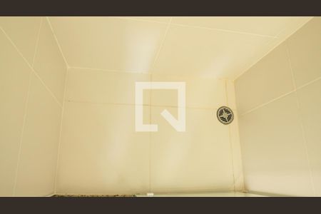 Banheiro de kitnet/studio para alugar com 1 quarto, 16m² em Santa Efigênia, São Paulo