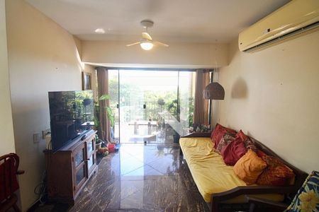 Sala de apartamento à venda com 2 quartos, 90m² em Barra da Tijuca, Rio de Janeiro