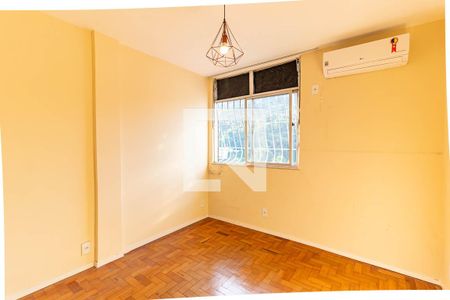 Quarto  de apartamento para alugar com 2 quartos, 73m² em Ponta D’areia, Niterói