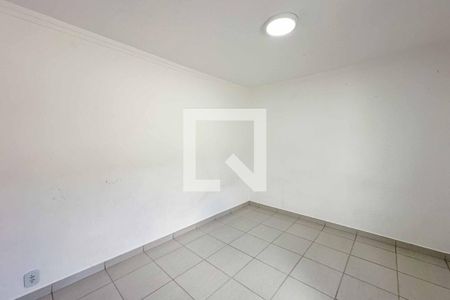 Quarto 1 de casa para alugar com 5 quartos, 200m² em Conjunto Residencial Santa Terezinha, São Paulo