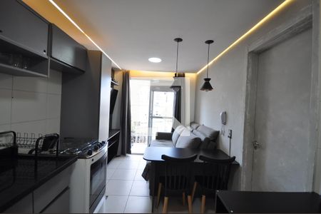 Sala/Cozinha de apartamento à venda com 1 quarto, 30m² em Vila Guilherme, São Paulo