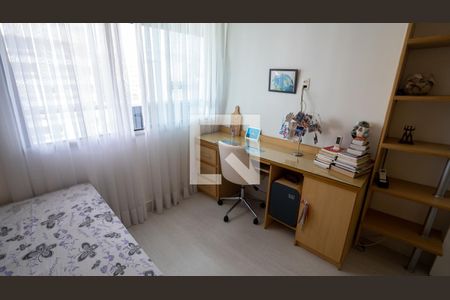 Quarto 1 de apartamento à venda com 3 quartos, 120m² em Icaraí, Niterói