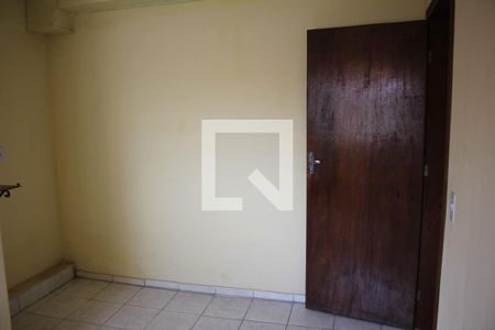 Quarto 1 de casa para alugar com 2 quartos, 50m² em Jardim Pérola, Contagem