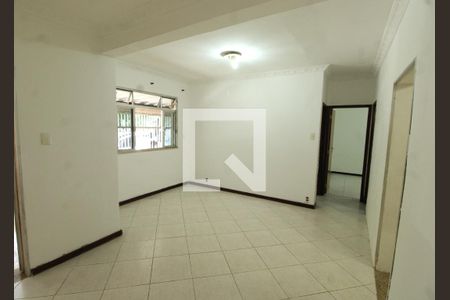 Sala de casa para alugar com 2 quartos, 70m² em Irajá , Rio de Janeiro