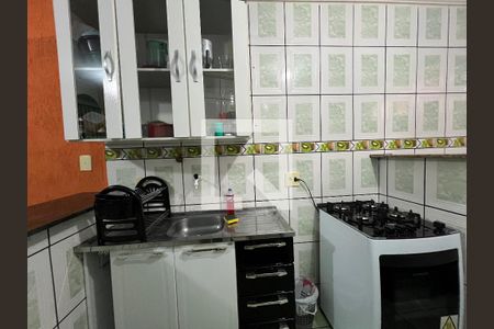 Cozinha de apartamento à venda com 2 quartos, 45m² em Parque Maracana, Contagem