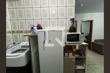 Cozinha de apartamento à venda com 2 quartos, 45m² em Parque Maracana, Contagem