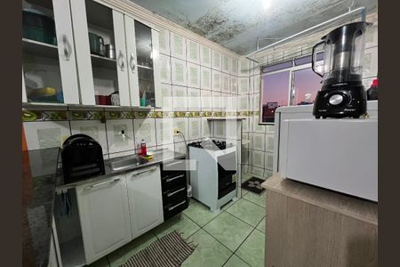 Cozinha de apartamento à venda com 2 quartos, 45m² em Parque Maracana, Contagem