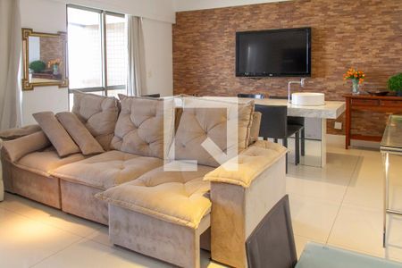 Sala de apartamento para alugar com 1 quarto, 80m² em Barra da Tijuca, Rio de Janeiro