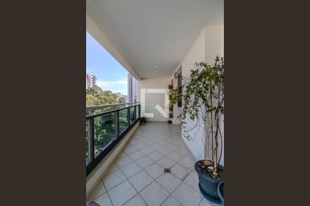 Varanda de apartamento à venda com 4 quartos, 131m² em Vila Andrade, São Paulo