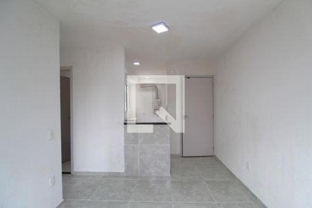 Sala de apartamento para alugar com 2 quartos, 40m² em Gardênia Azul, Rio de Janeiro