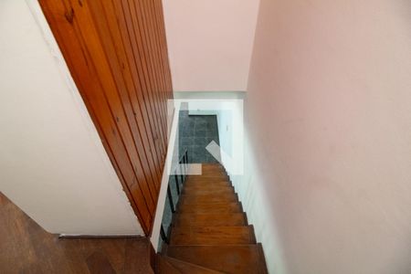 Escada de casa à venda com 3 quartos, 198m² em Itaim Bibi, São Paulo