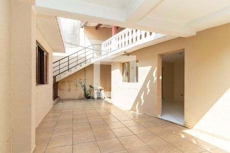 Casa à venda com 313m², 6 quartos e 7 vagas Casa à venda com 313m², 6 quartos e 7 vagasCasa 1 - Quintal