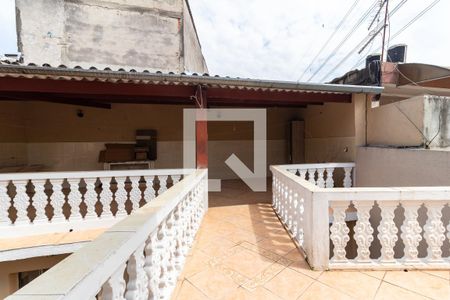 Casa à venda com 313m², 6 quartos e 7 vagas Casa à venda com 313m², 6 quartos e 7 vagasCasa 2 - Varanda